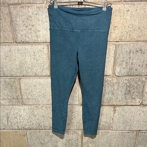 Athleta Elations Garment Dye 7/8 Tights